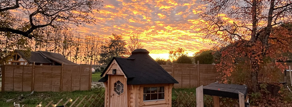 Kota finlandaise – hébergement insolite en Val de Loire (Les Hôtes de Chouzy)